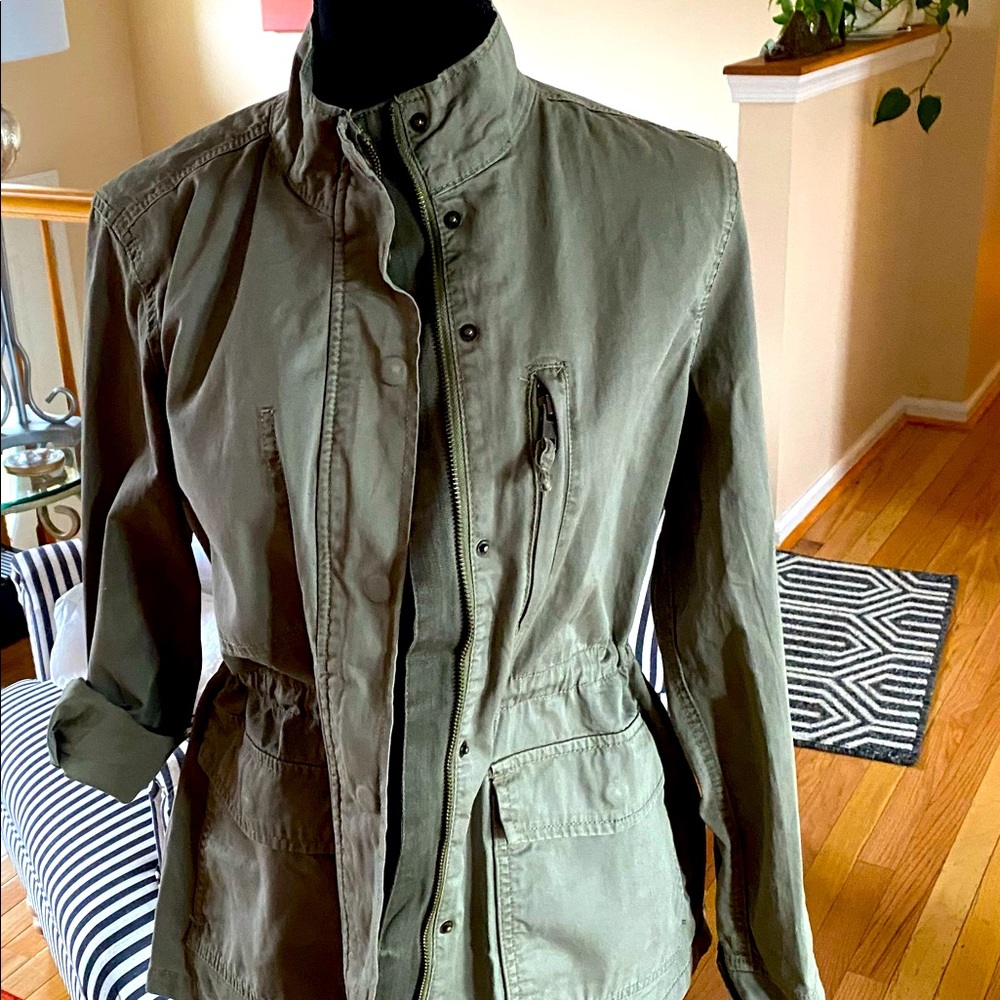 Women army jacket. Size small